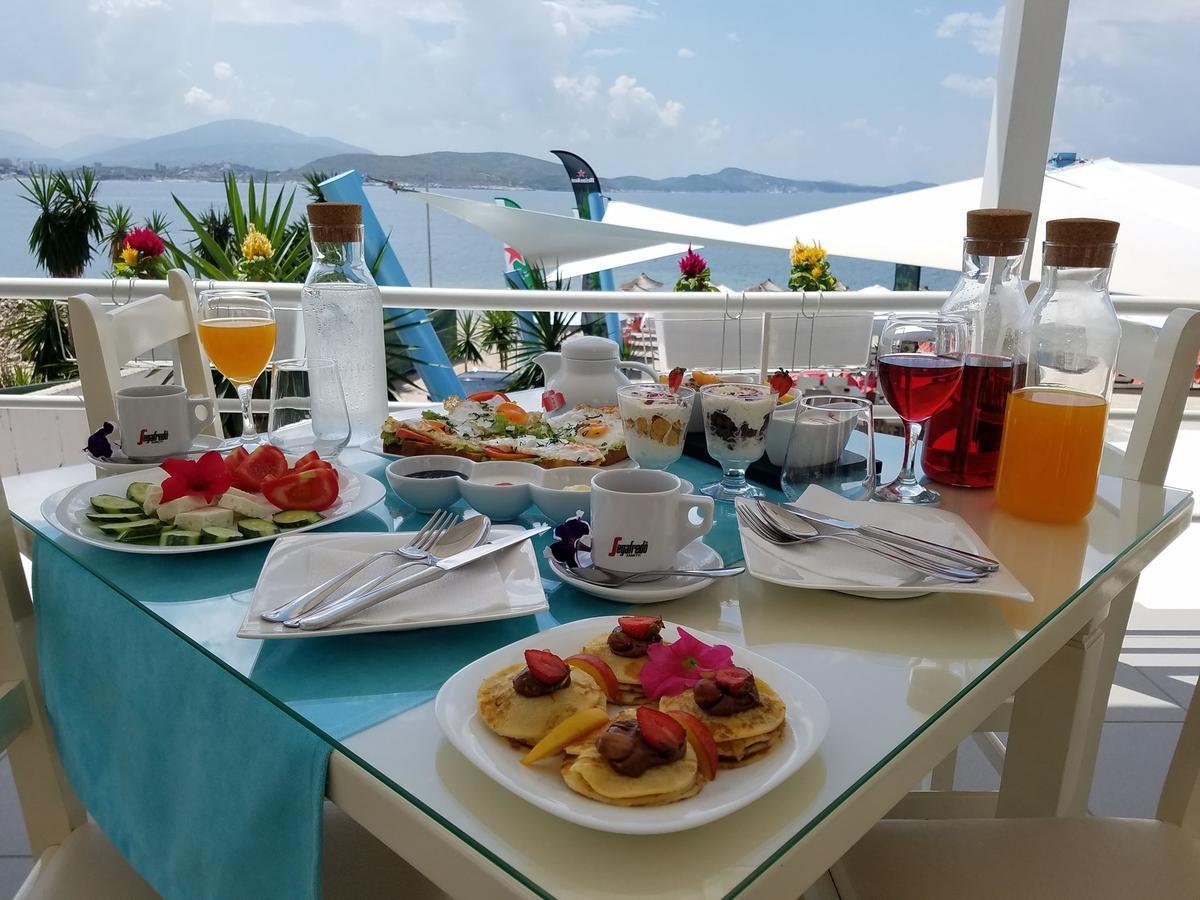 Aloha Hotel 3*